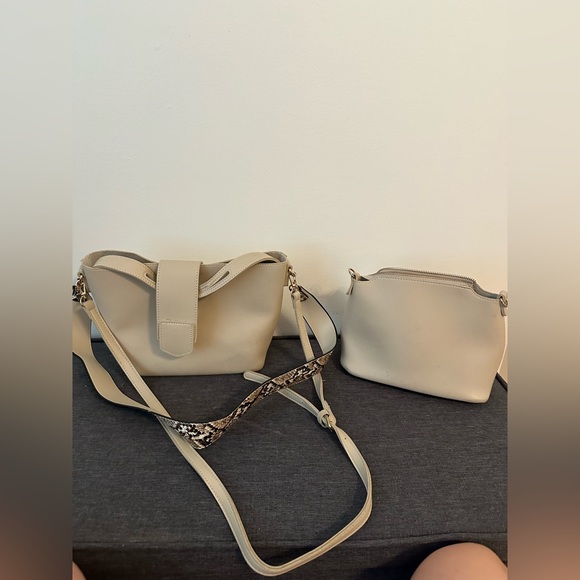 NWT! Michael Kors crossbody-ivory & snack print- great for fall! - Picture 3 of 9